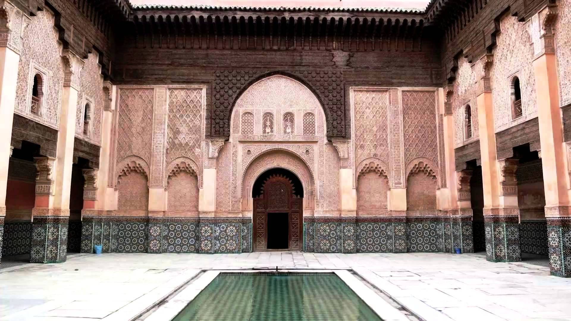 Marrakech city guided tours to explore Marrakesh accompanied by tours guides