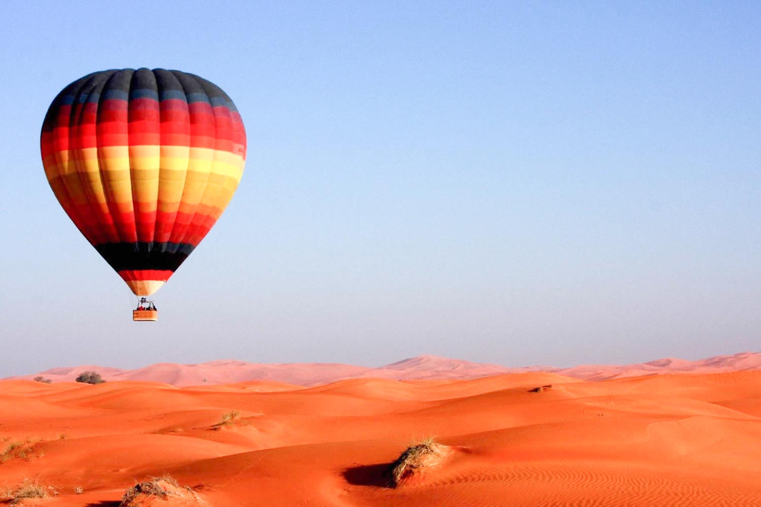 Morocco hot air balloon flight tour in Marrakech to explore the Atlas Mountains