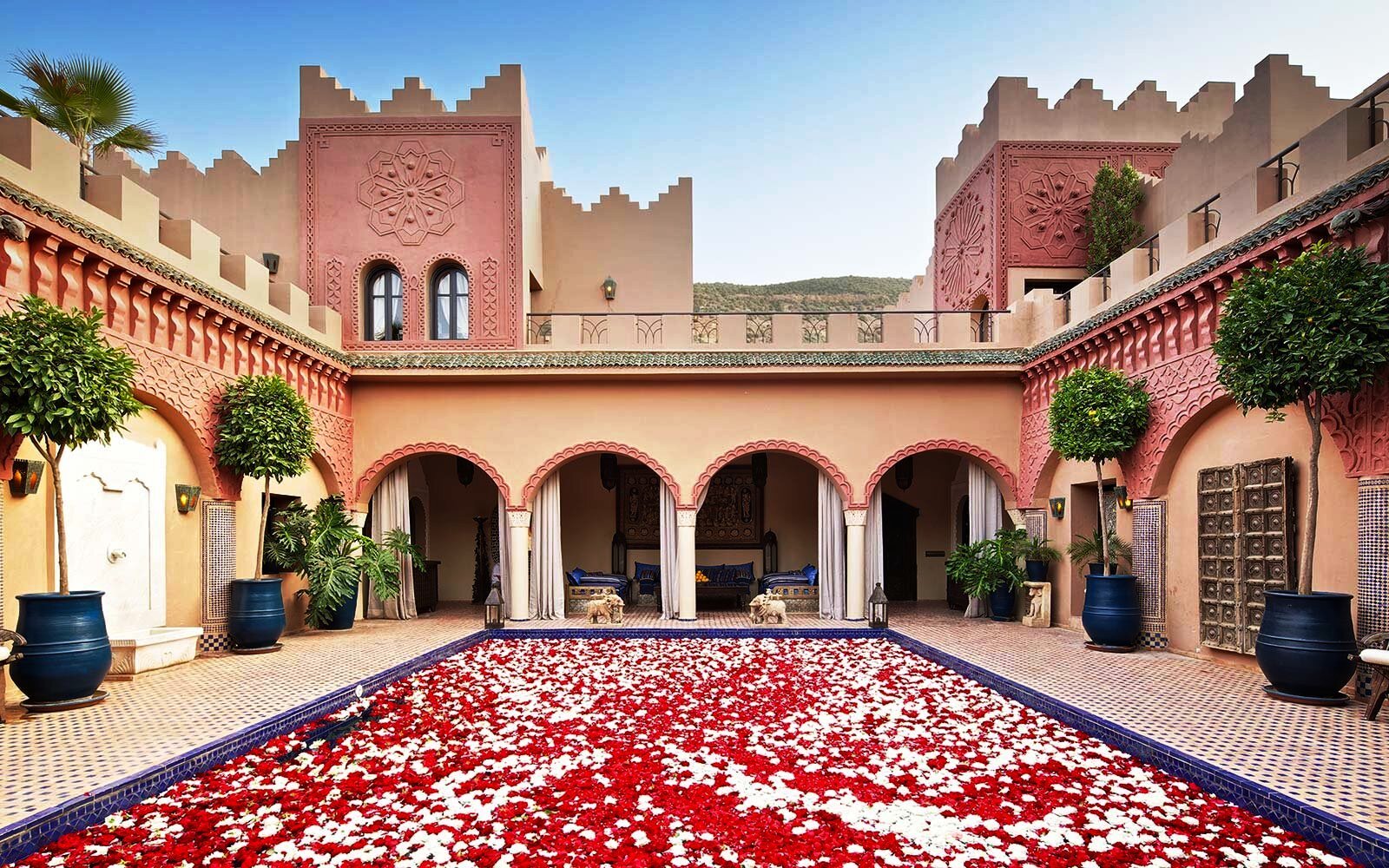 12 days Morocco luxury tour from Marrakech to discover the luxury Morocco