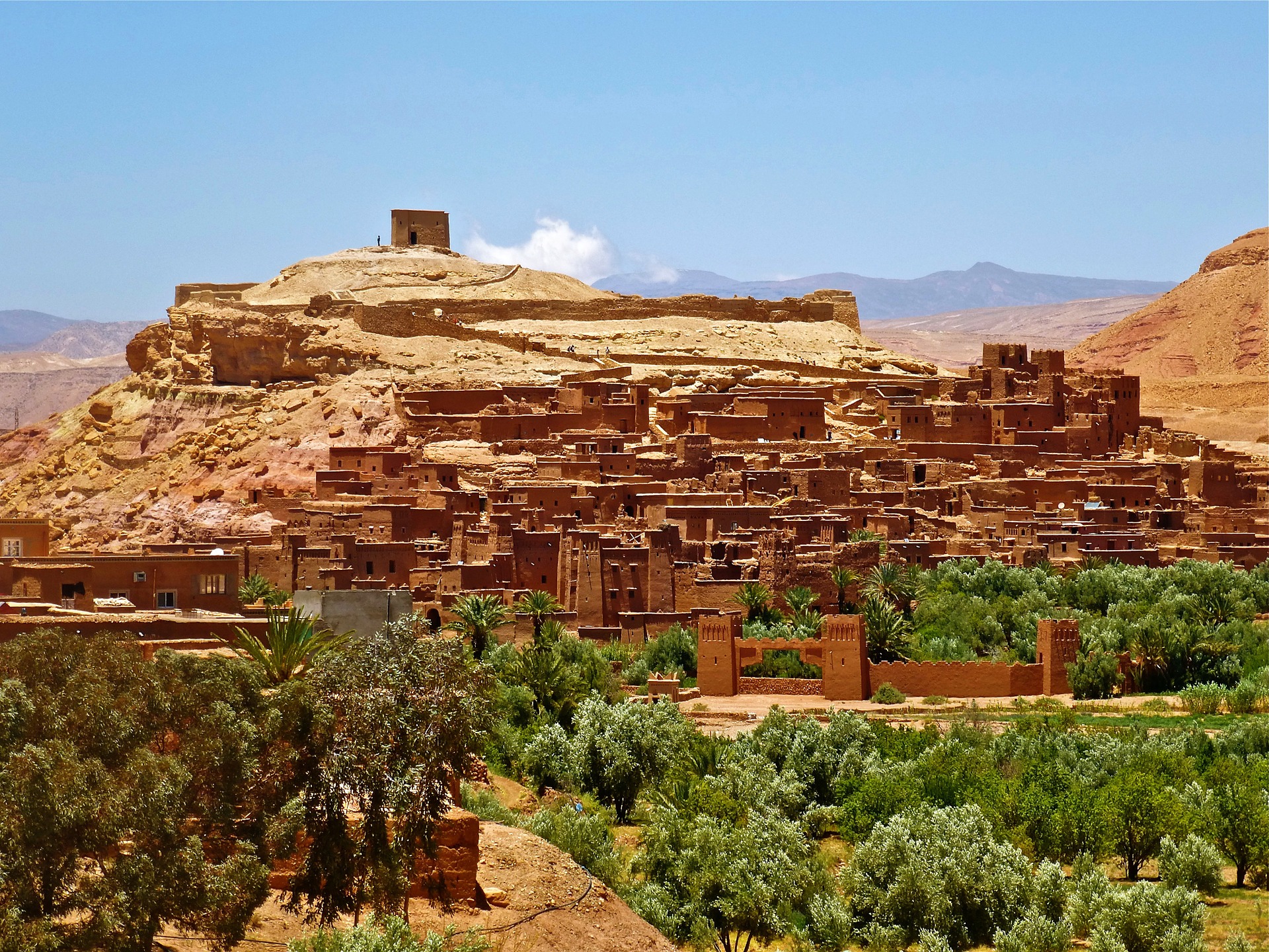 12 days Morocco New Year tour from Marrakech to visit Chefchaouen, Royal cities and Merzouga desert