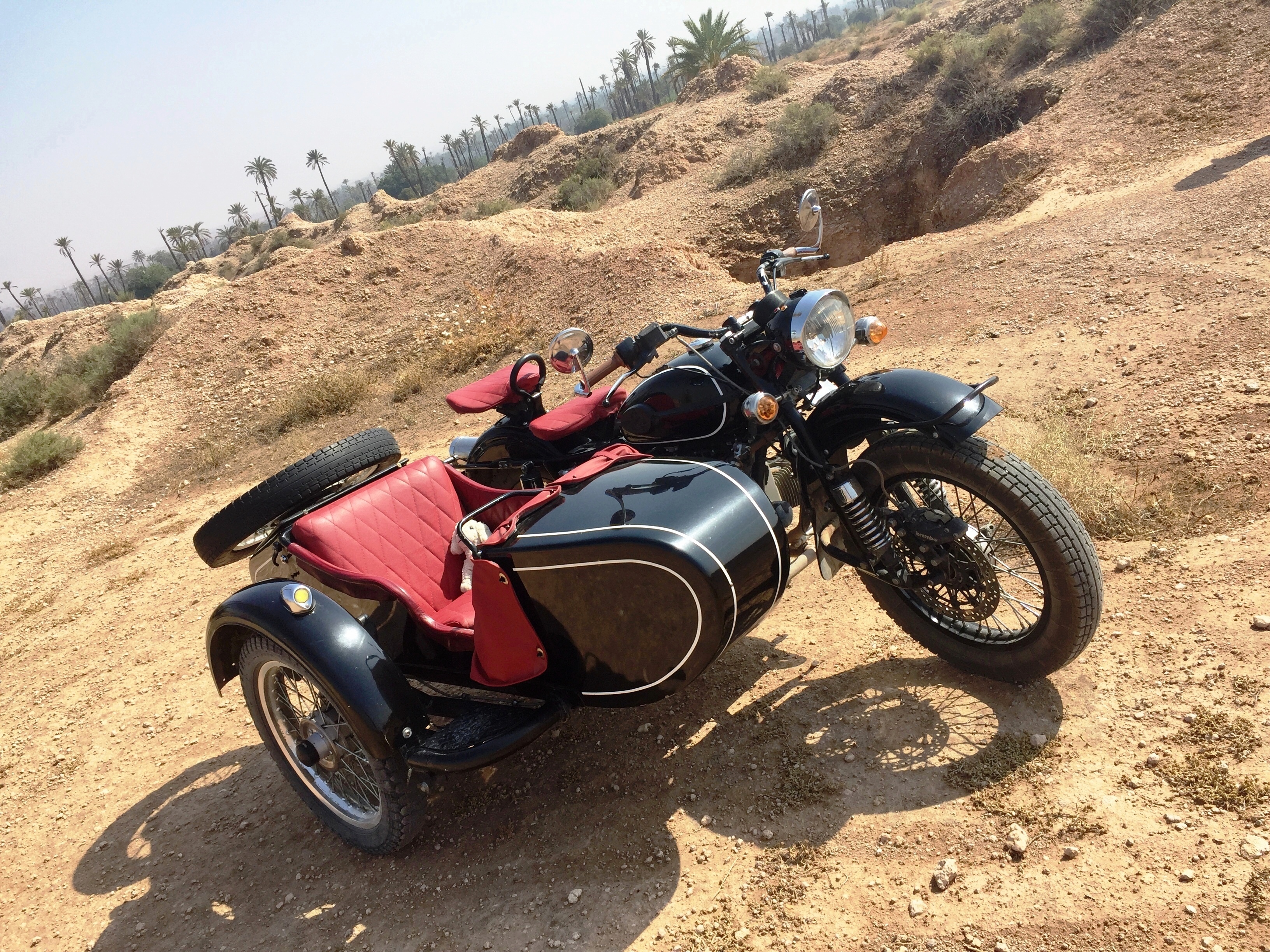 Morocco sidecar ride tour to explore the desert of Marrakech Agafay
